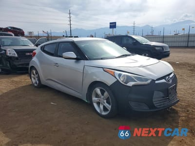 Czwarte zdjęcie samochodu z boku: 2012 HYUNDAI VELOSTER BASE VIN:KMHTC6AD2CU064283 - miniatura