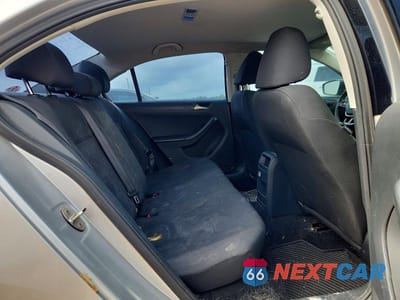Zdjęcie 10 z 12 samochodu: 2015 VOLKSWAGEN JETTA BASE VIN:3VW2K7AJ7FM413197 - miniatura