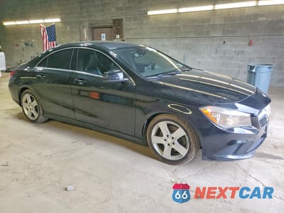Czwarte zdjęcie samochodu z boku: 2015 MERCEDES-BENZ CLA 250 VIN:WDDSJ4EB7FN229915 - miniatura