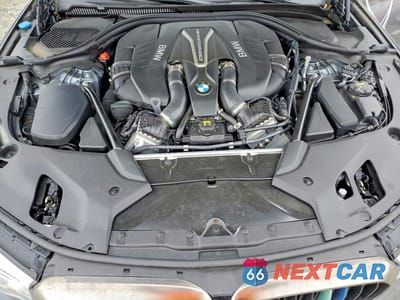 Zdjęcie 11 z 12 samochodu: 2018 BMW M550XI VIN:WBAJB9C58JB035026 - miniatura