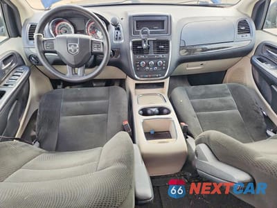 Zdjęcie 8 z 13 samochodu: 2016 DODGE GRAND CARAVAN SXT VIN:2C4RDGCG3GR204854 - miniatura