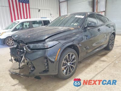 2026 BMW X6 XDRIVE40I 5UX33EX08T9386494 - główne zdjęcie licytacji z USA - miniatura