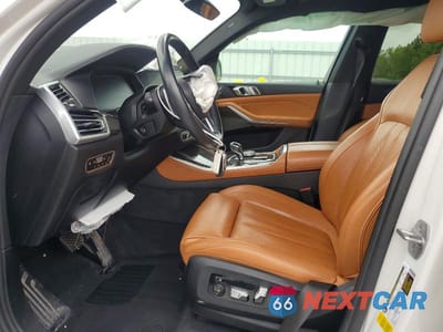 Zdjęcie 7 z 13 samochodu: 2020 BMW X5 SDRIVE 40I VIN:5UXCR4C04L9C33497 - miniatura