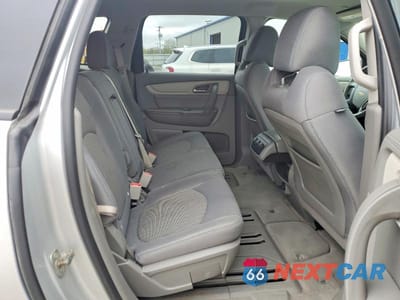 Zdjęcie 11 z 12 samochodu: 2017 CHEVROLET TRAVERSE LS VIN:1GNKVFED3HJ323741 - miniatura