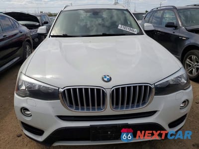 Piąte zdjęcie samochodu w środku: 2015 BMW X3 XDRIVE28I VIN:5UXWX9C52F0D44764 - miniatura