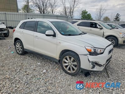 Czwarte zdjęcie samochodu z boku: 2013 MITSUBISHI OUTLANDER SPORT ES VIN:4A4AP3AUXDE020678 - miniatura
