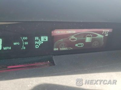 Zdjęcie 9 z 12 samochodu: 2014 TOYOTA PRIUS THREE VIN:JTDKN3DU3E1770025 - miniatura