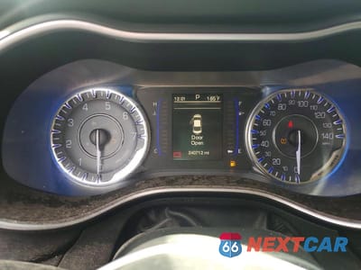 Zdjęcie 9 z 12 samochodu: 2015 CHRYSLER 200 LIMITED VIN:1C3CCCAB4FN621649 - miniatura