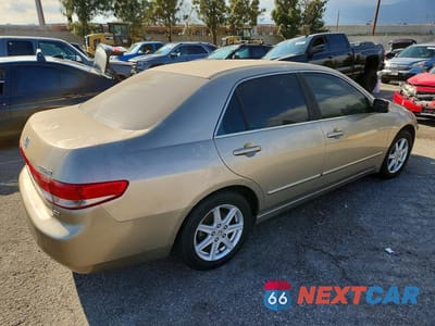 Trzecie zdjęcie samochodu z tyłu: 2003 HONDA ACCORD EX VIN:1HGCM66573A050160 - miniatura
