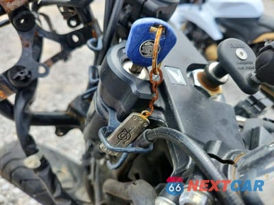 Zdjęcie 16 z 20 samochodu: 2015 HONDA CBR500 R VIN:MLHPC4469F5200945 - miniatura
