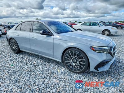 Czwarte zdjęcie samochodu z boku: 2024 MERCEDES-BENZ E 350 4MATIC VIN:W1KLF4HB3RA061428 - miniatura