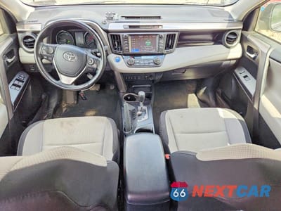 Zdjęcie 8 z 13 samochodu: 2018 TOYOTA RAV4 HYBRID XLE VIN:JTMRJREV1JD157706 - miniatura