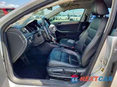 Zdjęcie 7 z 12 samochodu: 2015 VOLKSWAGEN JETTA TDI VIN:3VWLA7AJ3FM293549 - miniatura