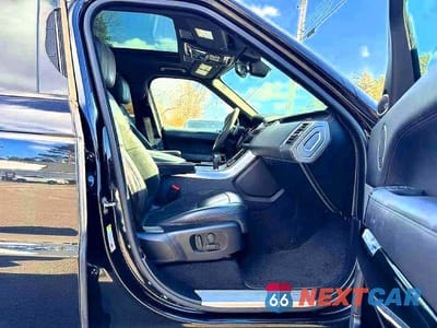 Piąte zdjęcie samochodu w środku: 2019 LAND ROVER RANGE ROVER SPORT HST VIN:SALWS2SU1KA866425 - miniatura