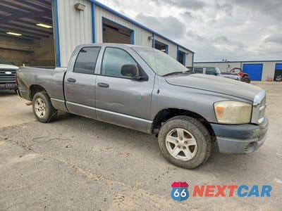 Czwarte zdjęcie samochodu z boku: 2008 DODGE RAM 1500 ST VIN:1D7HA18KX8J236467 - miniatura