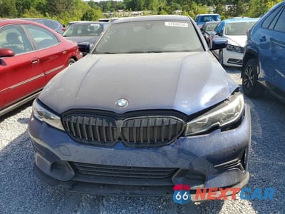 Piąte zdjęcie samochodu w środku: 2019 BMW 330XI VIN:WBA5R7C51KFH28132 - miniatura