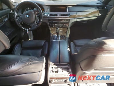 Zdjęcie 8 z 12 samochodu: 2015 BMW 750 I VIN:WBAYA8C59FGK19798 - miniatura