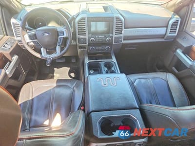 Zdjęcie 8 z 12 samochodu: 2017 FORD F350 SUPER DUTY VIN:1FT8W3DT0HEE02123 - miniatura