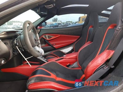 Zdjęcie 7 z 12 samochodu: 2019 MCLAREN 720S VIN:SBM14DCAXKW002673 - miniatura