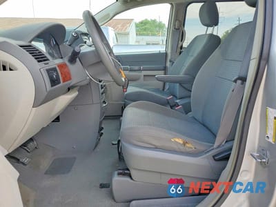 Zdjęcie 7 z 13 samochodu: 2009 CHRYSLER TOWN & COUNTRY LX VIN:2A8HR44E19R590940 - miniatura