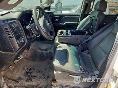 Zdjęcie 7 z 12 samochodu: 2019 CHEVROLET SILVERADO C3500 VIN:1GB4CVCG4KF171885 - miniatura