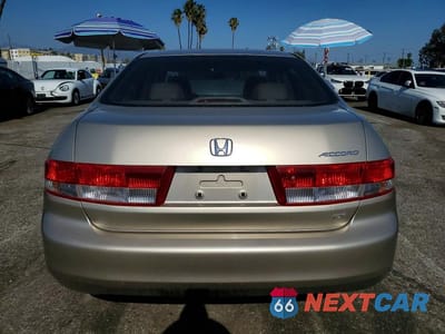 Zdjęcie 6 z 12 samochodu: 2003 HONDA ACCORD EX VIN:JHMCM56683C062886 - miniatura
