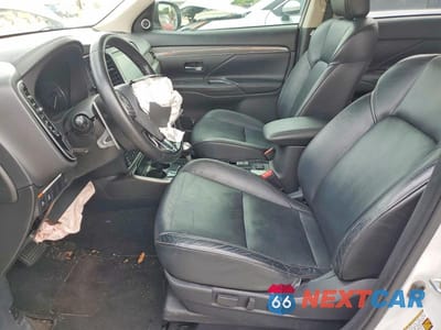 Zdjęcie 7 z 13 samochodu: 2020 MITSUBISHI OUTLANDER GT VIN:JA4JZ4AX4LZ016466 - miniatura