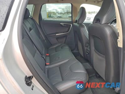 Zdjęcie 11 z 13 samochodu: 2010 VOLVO XC60 3.2 VIN:YV4960DZ6A2052394 - miniatura
