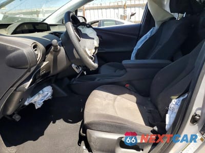 Zdjęcie 7 z 13 samochodu: 2018 TOYOTA PRIUS VIN:JTDKBRFU9J3602459 - miniatura