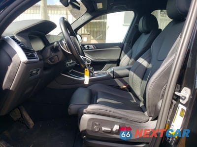 Zdjęcie 7 z 11 samochodu: 2021 BMW X5 XDRIVE40I VIN:5UXCR6C08M9F81350 - miniatura