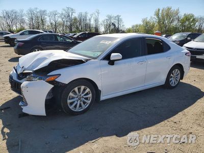 2019 TOYOTA CAMRY LE 4T1B11HK5KU291829 - główne zdjęcie licytacji z USA - miniatura