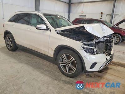 Czwarte zdjęcie samochodu z boku: 2021 MERCEDES-BENZ GLC 300 4MATIC VIN:W1N0G8EB9MV272830 - miniatura