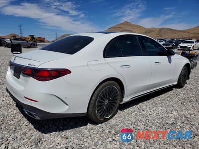 Trzecie zdjęcie samochodu z tyłu: 2024 MERCEDES-BENZ E 350 4MATIC VIN:W1KLF4HB3RA039431 - miniatura