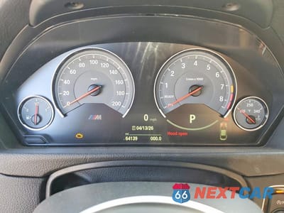 Zdjęcie 9 z 12 samochodu: 2015 BMW M4 VIN:WBS3R9C5XFK335531 - miniatura