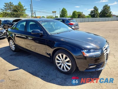 Czwarte zdjęcie samochodu z boku: 2014 AUDI A4 PREMIUM VIN:WAUAFAFL4EN045279 - miniatura