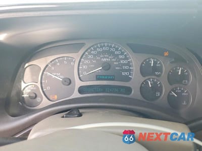 Zdjęcie 9 z 13 samochodu: 2004 GMC YUKON DENALI VIN:1GKEK63U34J177891 - miniatura