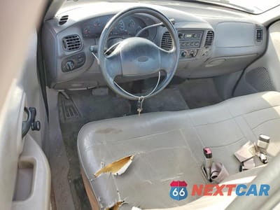 Zdjęcie 8 z 12 samochodu: 2000 FORD F150 VIN:1FTZF1721YNA01398 - miniatura