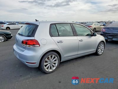 Trzecie zdjęcie samochodu z tyłu: 2013 VOLKSWAGEN GOLF TDI 4D HATCHBAC VIN:WVWDM7AJ6DW118272 - miniatura