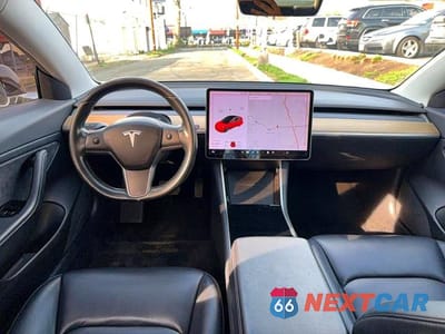 Zdjęcie 9 z 10 samochodu: 2019 TESLA MODEL 3 VIN:5YJ3E1EA5KF398512 - miniatura