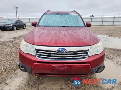 Piąte zdjęcie samochodu w środku: 2010 SUBARU FORESTER 2.5X PREMIUM VIN:JF2SH6CC7AH759243 - miniatura