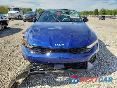 Piąte zdjęcie samochodu w środku: 2025 KIA K5 GT LINE VIN:KNAG64J75S5269386 - miniatura