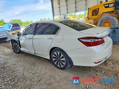 Drugie zdjęcie samochodu z przodu: 2017 HONDA ACCORD HYBRID VIN:JHMCR6F38HC014700 - miniatura