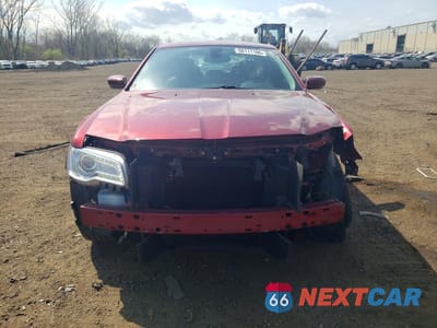 Piąte zdjęcie samochodu w środku: 2018 CHRYSLER 300 TOURING VIN:2C3CCARG6JH314277 - miniatura