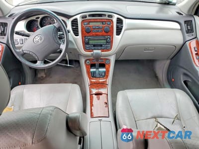 Zdjęcie 8 z 12 samochodu: 2004 TOYOTA HIGHLANDER LIMITED VIN:JTEEP21A840059805 - miniatura