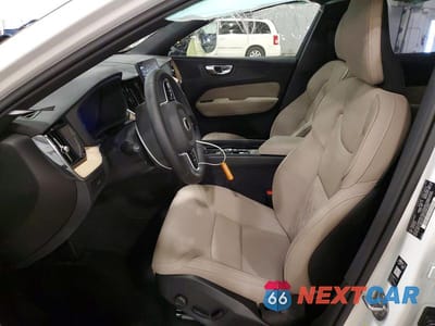 Zdjęcie 7 z 13 samochodu: 2026 VOLVO XC60 PLUS VIN:YV4M12RC9T1365327 - miniatura