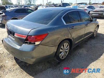 Trzecie zdjęcie samochodu z tyłu: 2011 HONDA ACCORD EX VIN:1HGCP2F72BA117764 - miniatura