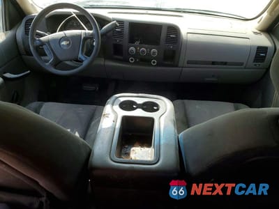 Zdjęcie 8 z 11 samochodu: 2010 CHEVROLET SILVERADO C1500 VIN:1GCSCPEX7AZ231862 - miniatura