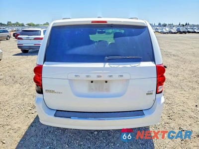 Zdjęcie 6 z 13 samochodu: 2017 DODGE GRAND CARAVAN SXT VIN:2C4RDGCG4HR558027 - miniatura