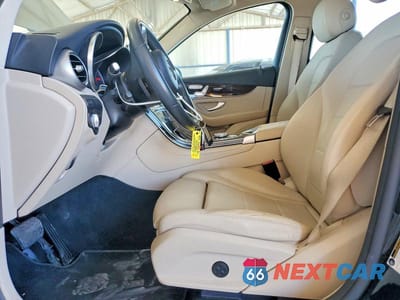 Zdjęcie 7 z 12 samochodu: 2018 MERCEDES-BENZ GLC 300 4MATIC VIN:WDC0G4KB0JV052017 - miniatura