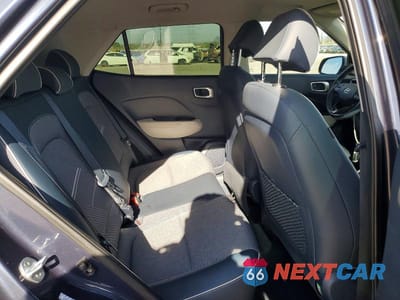 Zdjęcie 10 z 11 samochodu: 2022 HYUNDAI VENUE LIMITED VIN:KMHRC8A35NU141048 - miniatura